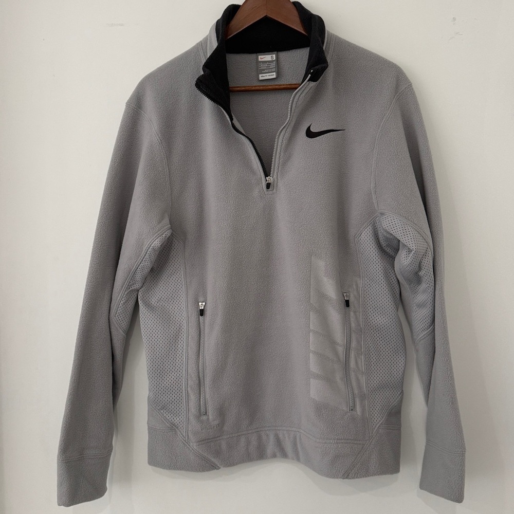 NikeFit Men's Performance Gray Quarter-Zip Jacket LIKE NEW SUPER CLEAN